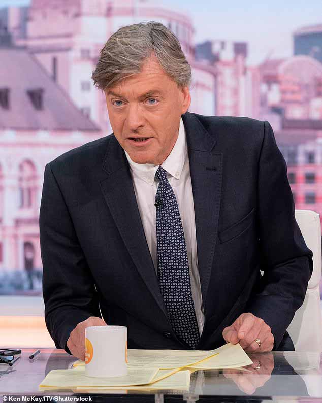 Не впечатлен: ветеран телевещания заявил, что чтение с автосигнала не представляет собой «ничего особенного», заклеймив тех, кто считает это «смехотворным».