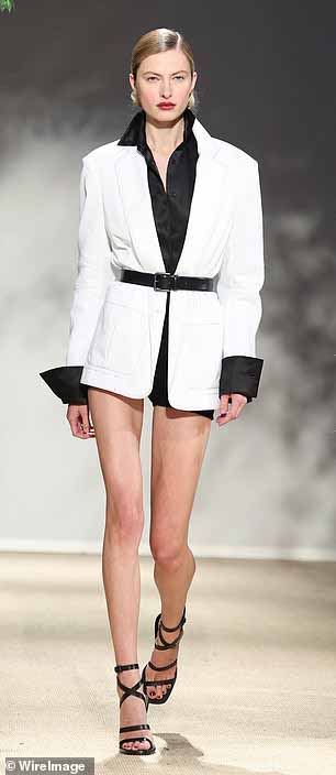 Показ: Гости наслаждались новым показом женской одежды Max Mara Spring/Summer '24 в рамках Недели моды в Милане в среду.