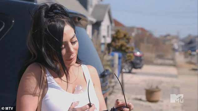 Постоять за себя: Анджелина ответила на видео Алексис в удаленной истории в Instagram, назвав жену Ника «охотницей за влиянием»