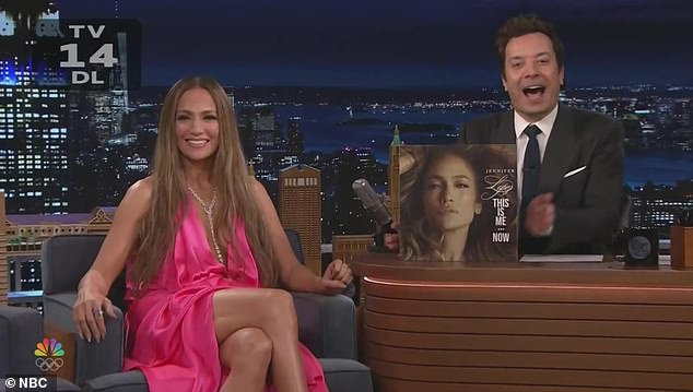 Во время выступления на The Tonight Show Starring Jimmy Fallon 54-летняя певица рассказала о том, чего ожидать от ее концертного тура в поддержку ее недавно выпущенного альбома и фильма.