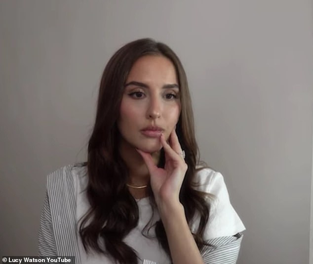 Люси сдержала слезы, описав свой путь к зачатию как «бесконечную яму негатива» и в откровенном видео на YouTube показала, что знает, что ее беременность «может закончиться завтра».