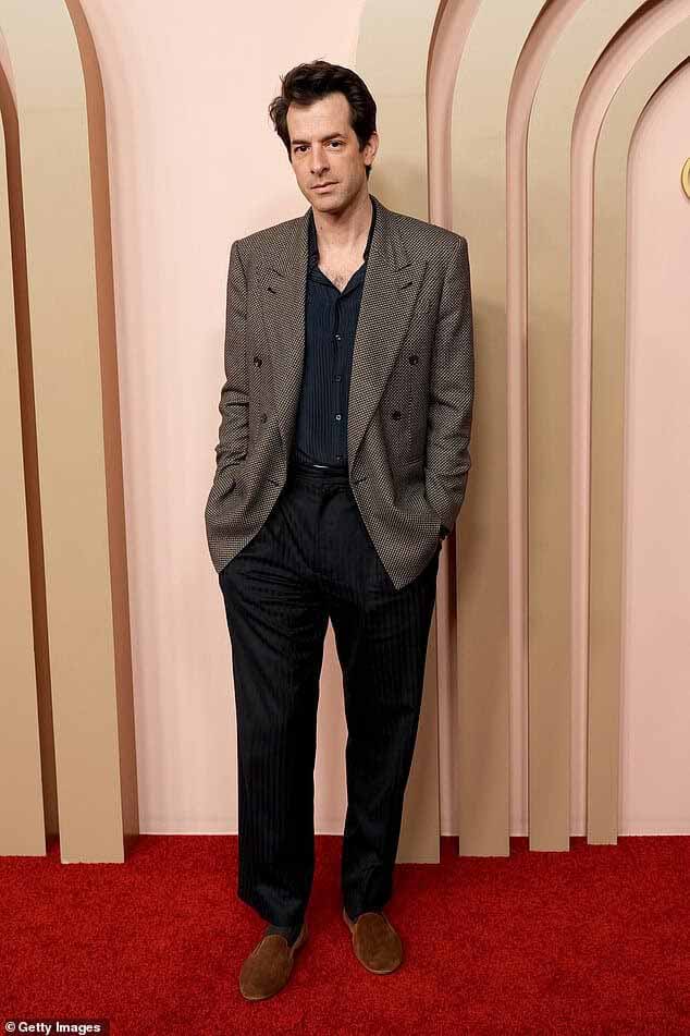 Марк Ронсон рассказал, что хит «I'm Just Ken» чуть не выпал из Барби