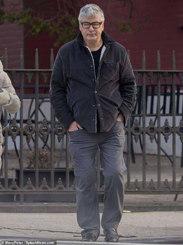 Судья Мэри Марлоу Соммер в Нью-Мексико отклонила доводы адвокатов звезды Люка Никаса и Алекса Спиро, сообщает Variety;  видел на съемках Rust