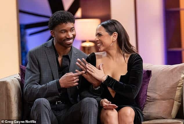 Лидия Велес Гонсалес и Милтон Джонсон из Love Is Blind отпраздновали в пятницу свою вторую годовщину.