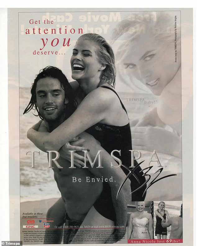 Это был 2003 год, когда техасская блондинка-бомба стала послом бренда TrimSpa, который, по ее словам, помог ей сбросить 69 фунтов с ее прежних пышных форм ростом 5 футов 11 дюймов.