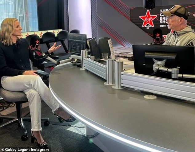 Выступая на шоу Chris Evans Breakfast Show, она подтвердила, что в конечном итоге это к ним вернулось, но призналась, что она не была такой уж «терпеливой» по этому поводу.