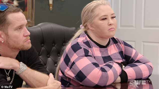 Джун и ее новый муж Джастин Страуд смогли забрать Кейтлин, но вскоре в браке возникло напряжение из-за их разных стилей воспитания детей.