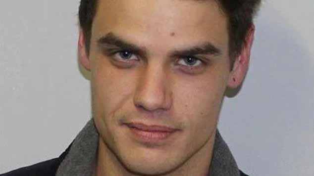 Житель Мельбурна Джесс Мабилия, 28 лет, признавший себя виновным в торговле метамфетамином и GHB, рассказал Бену, Лиаму и Белль из Nova, что он хотел бы начать карьеру модели или принять участие в реалити-шоу.