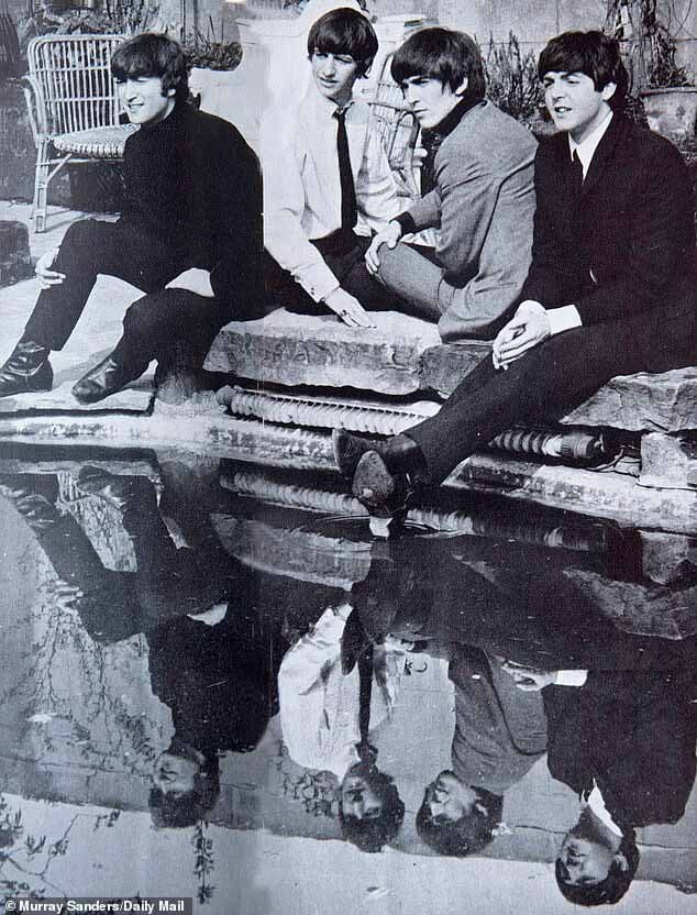 Новый документальный фильм о том, как The Beatles (на фото 1964 года) покорили Америку, выходит на Apple