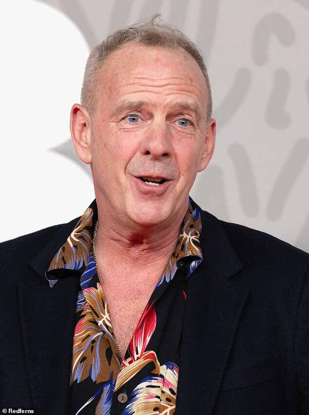 Fatboy Slim, настоящее имя которого Норман Кук, 60 лет, раскритиковал Oasis за их решение использовать динамическое ценообразование в их последнем туре.