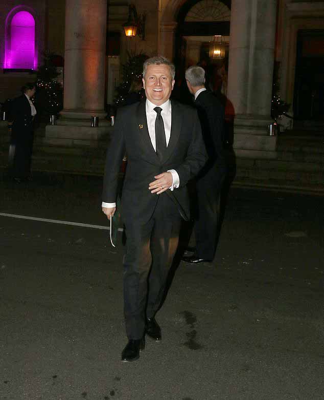 Алед Джонс замечен покидающим мероприятие