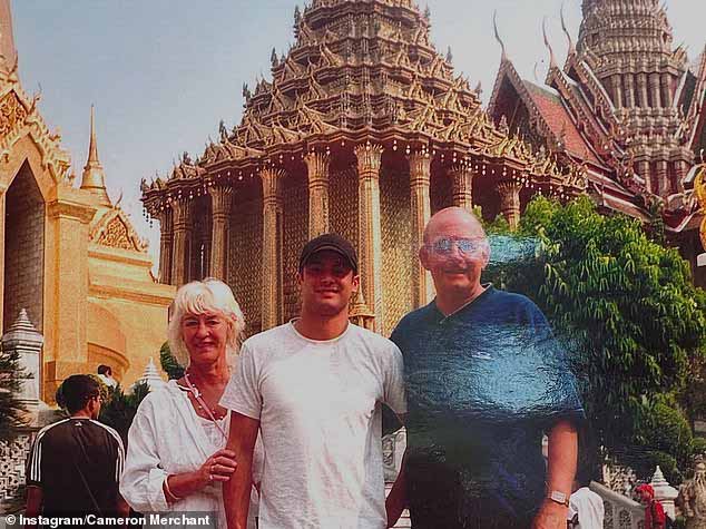 40-летний мужчина отдыхал в Таиланде со своими родителями, когда произошло смертельное стихийное бедствие.