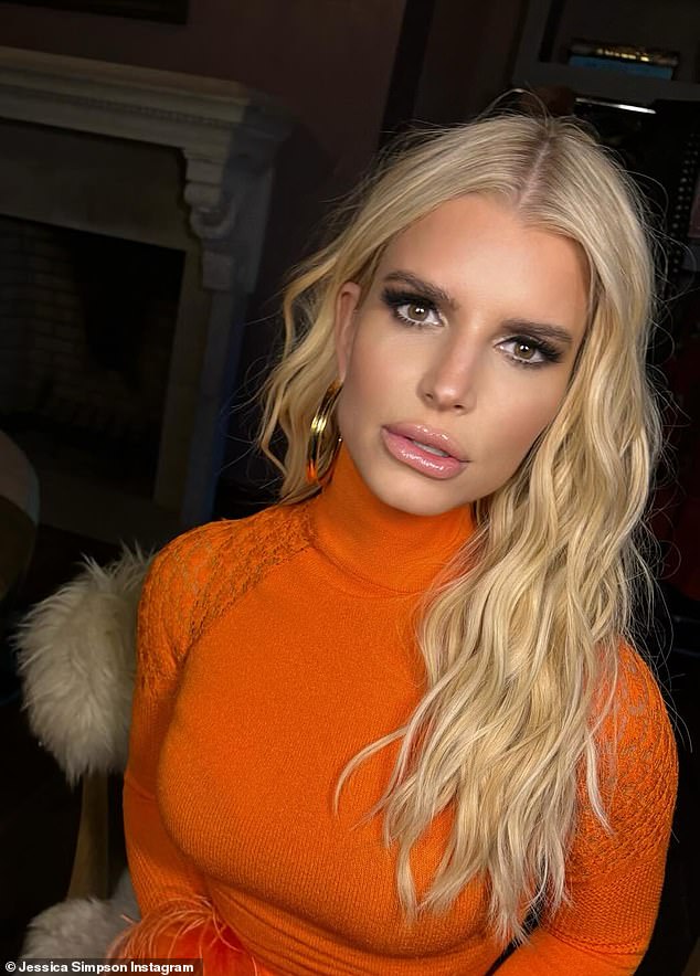 Симпсон, у которого более 6,3 миллиона подписчиков в Instagram, фотография была размещена на сайте в марте прошлого года.