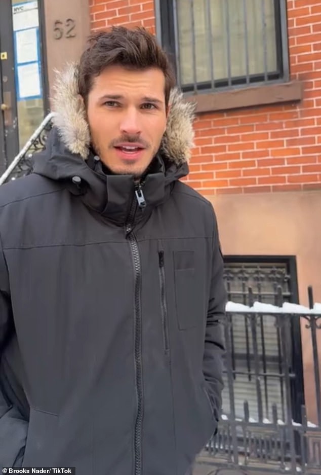 В видео TikTok с участием Савченко ее парень синхронизировал губы со звуком, где Эллен ДеДженерес спрашивает бывшую гостью ток-шоу Эми Шумер о ее браке.