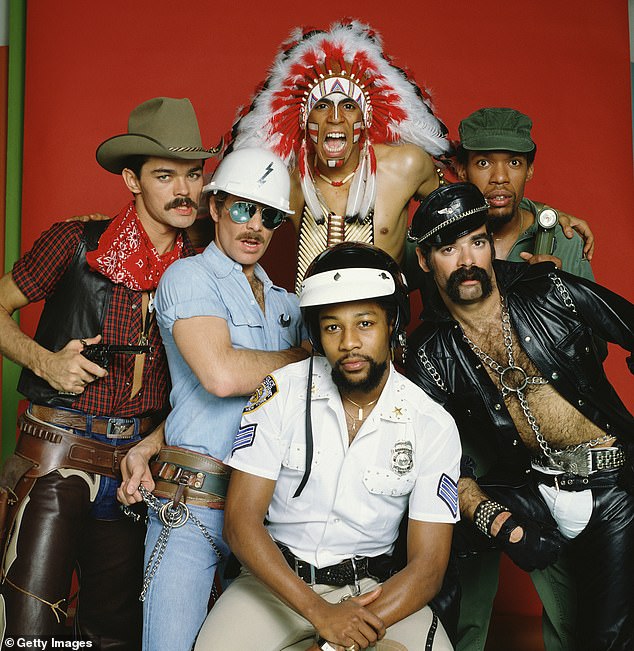 Village People Then: Самый знаменитый состав: Рэнди Джонс, Дэвид Ходо, Фелипе Роуз, Виктор Уиллис, Гленн Хьюз и Алекс Брайли